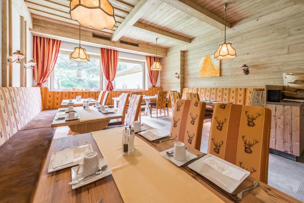 Hotel Künstleralm Kaprun Exterior foto