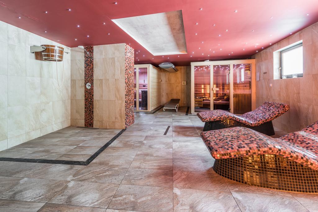 Hotel Künstleralm Kaprun Exterior foto